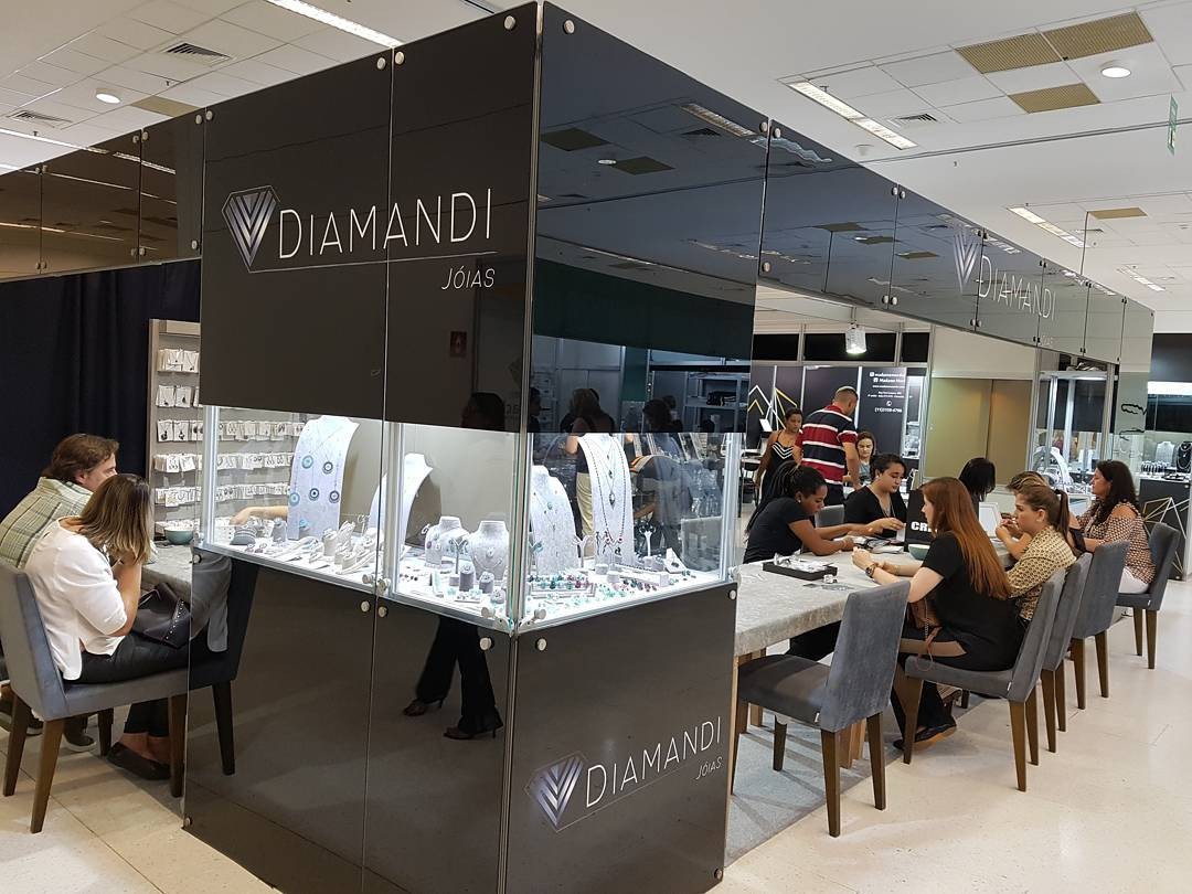 Com sede principal no <span>The Office Nubra</span>